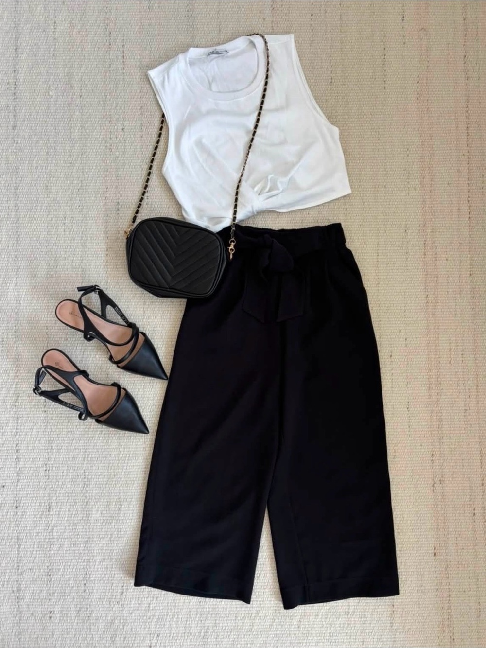 | Lululemon | Noir Crop High-Waisted Wide-Leg Cropped Pants size 2